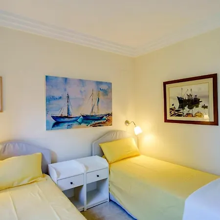 Beach-mountain Oasis Retreat Apartmán